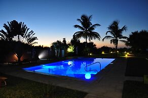 Leo's Beach Hotel & Restaurant - Adults Only