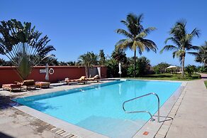 Leo's Beach Hotel & Restaurant - Adults Only
