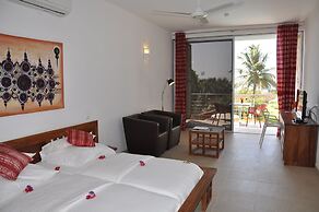 Leo's Beach Hotel & Restaurant - Adults Only
