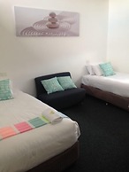 Elmore Victoria Hotel Motel