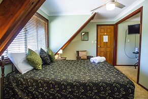 Ainslie Manor Guests House
