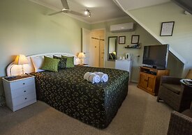 Ainslie Manor Guests House