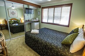 Ainslie Manor Guests House