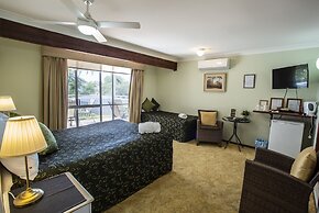 Ainslie Manor Guests House