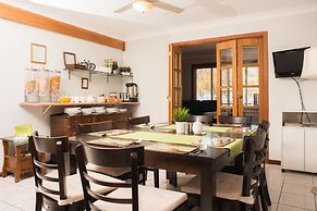 Ainslie Manor Guests House