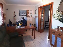 Ainslie Manor Guests House