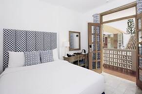 Adhisthana Hotel