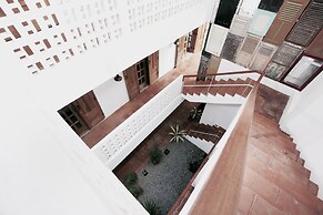 Adhisthana Hotel