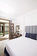 Adhisthana Hotel