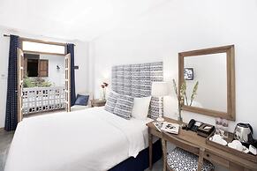 Adhisthana Hotel