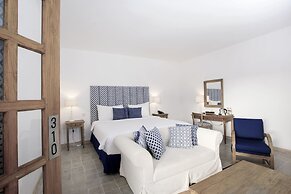 Adhisthana Hotel