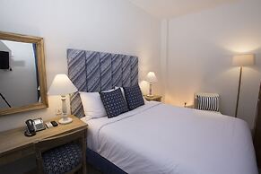 Adhisthana Hotel
