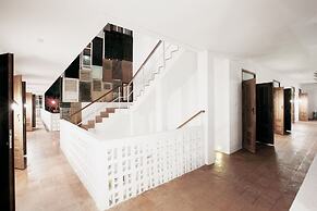 Adhisthana Hotel