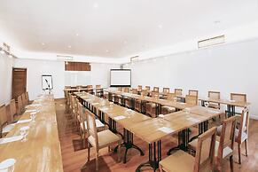 Adhisthana Hotel