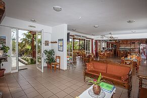 Ammoudi Hotel