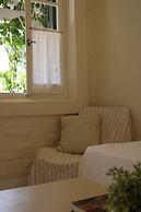 Zefiros Traditional Hotel