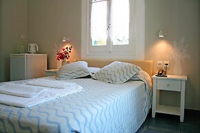 Zefiros Traditional Hotel