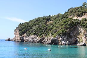Zefiros Traditional Hotel