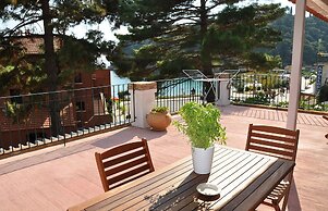 Zefiros Traditional Hotel