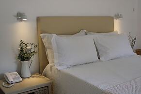 Zefiros Traditional Hotel