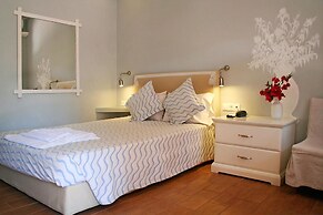 Zefiros Traditional Hotel