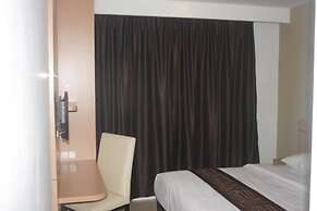 Nozz Hotel Semarang