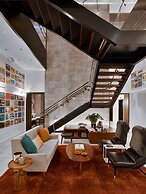 Arlo NoMad