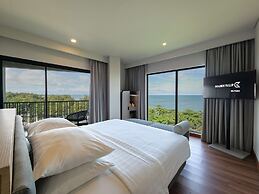 Golden Tulip Belitung