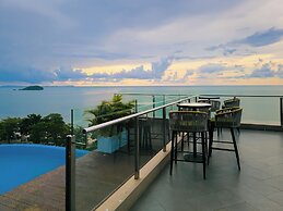 Golden Tulip Belitung
