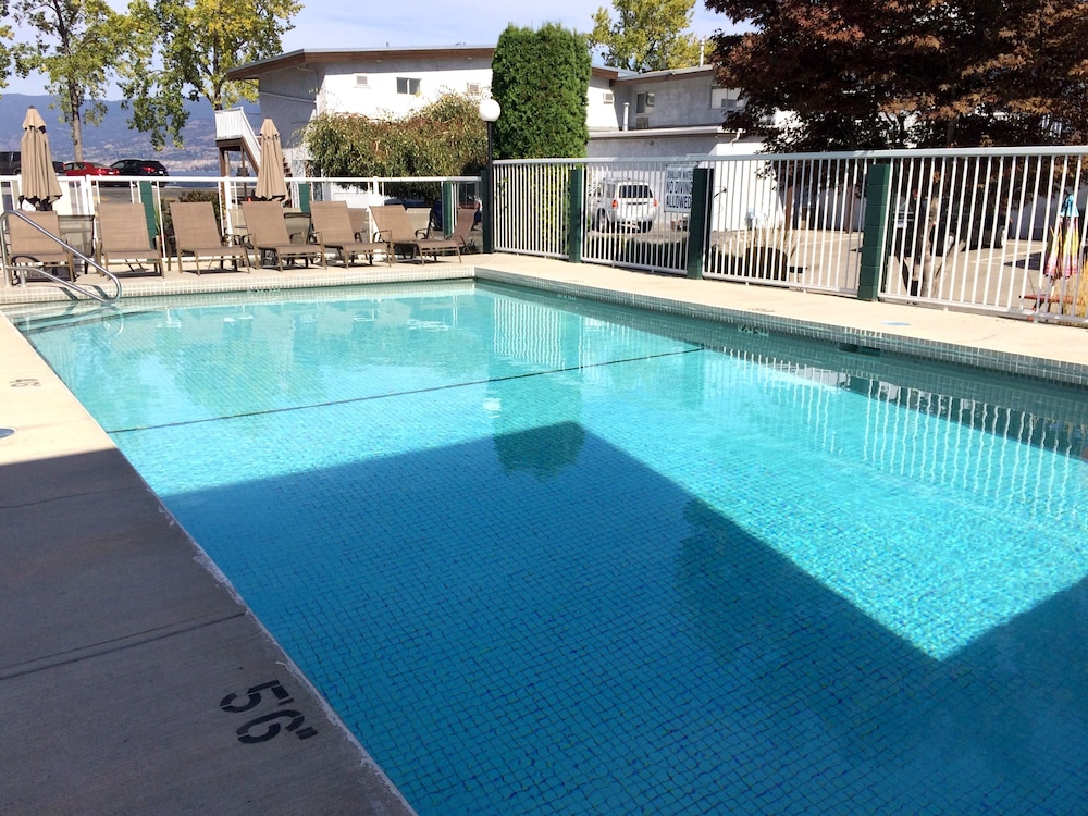 Golden Sands Resort Motel