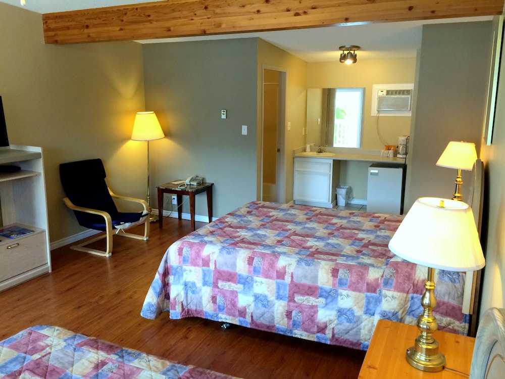 Golden Sands Resort Motel