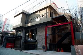 TwoTwo House