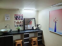 Birdsnest Hostel Hongdae