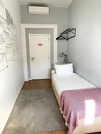 Lisbon Check-In Guesthouse