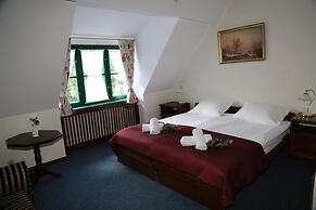 Kadyny Folwark Hotel & Spa