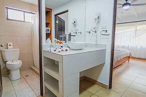 Condovac la Costa