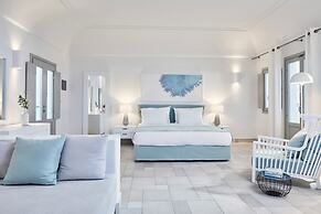 Aqua Blue Hotel