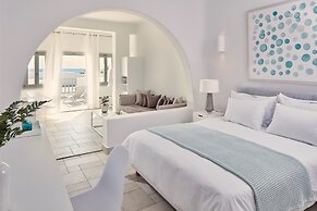 Aqua Blue Hotel
