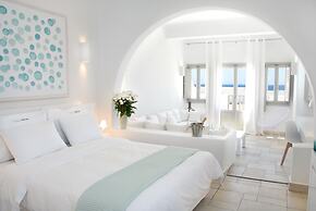 Aqua Blue Hotel