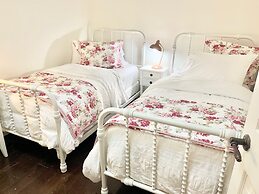 Plantation House Bed & Breakfast