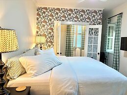Plantation House Bed & Breakfast