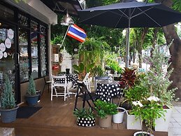 VX The Fifty - Hostel