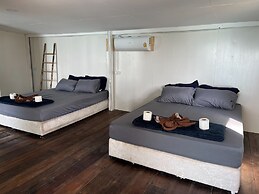 Haad Chao Phao Resort
