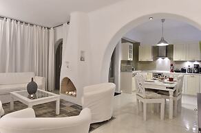 Naoussa Hills Boutique Resort - Adults Only