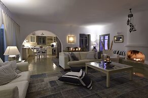 Naoussa Hills Boutique Resort - Adults Only