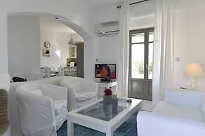 Naoussa Hills Boutique Resort - Adults Only