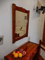Ioanna Rooms