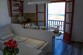 Ioanna Rooms