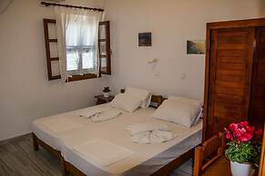 Ioanna Rooms