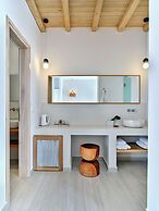 Aella Residence